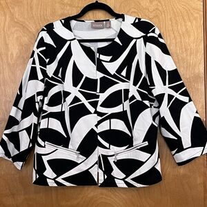 Chico's Black and White Abstract Lightweight Jacket L